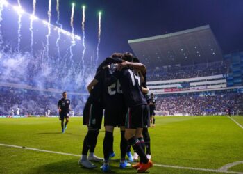 México cumple al vencer a la selección de Ghana