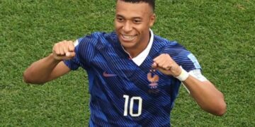 Francia supera la tormenta y golea a Irak