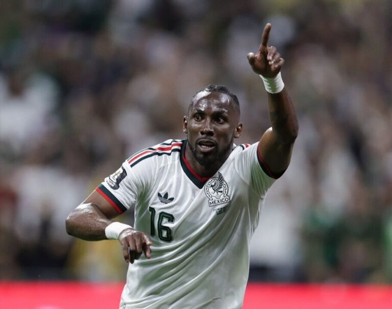 México termina líder e invicto y piensa en grande