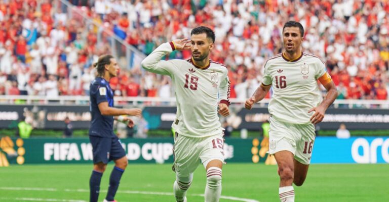 España es líder y despide a Uruguay del torneo.