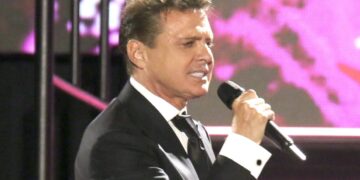 Luis Miguel Hospitalizado