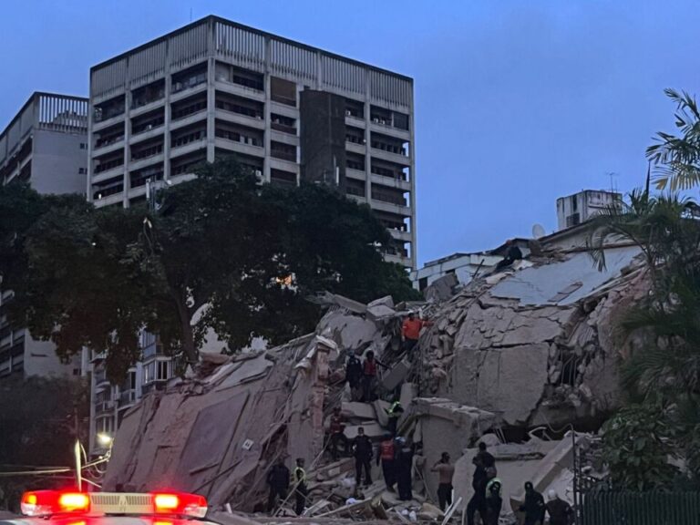 Dos fuertes terremotos sacuden Venezuela; reportan daños en Caracas