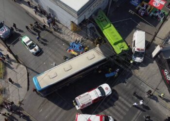 VIDEO: Revelan trayecto del autobús de Transpaís antes del choque; fachada continúa sin resguardo