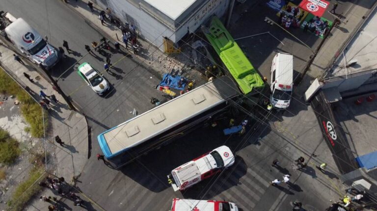 VIDEO: Revelan trayecto del autobús de Transpaís antes del choque; fachada continúa sin resguardo