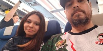 Regresan a Monterrey karatecas varados en Rumania
