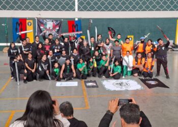 Realizan torneo de combate histórico en Xochimilco