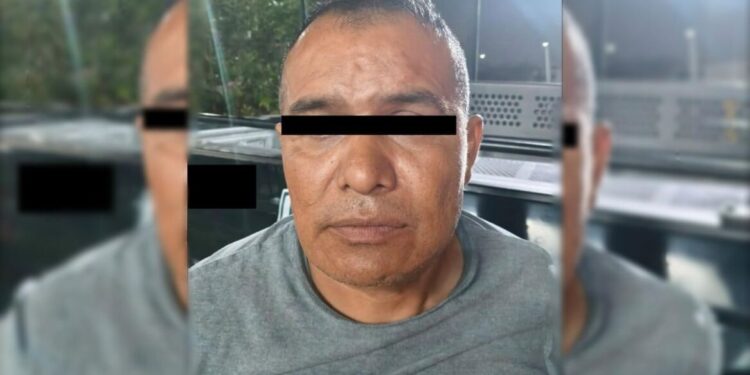 Policía municipal y servicios de emergencia en Apodaca, Nuevo León.