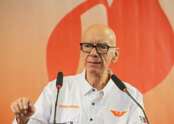 Dante Delgado denuncia persecución política en Veracruz