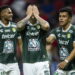 Rodrigo Echeverría durante un partido con el Club León.