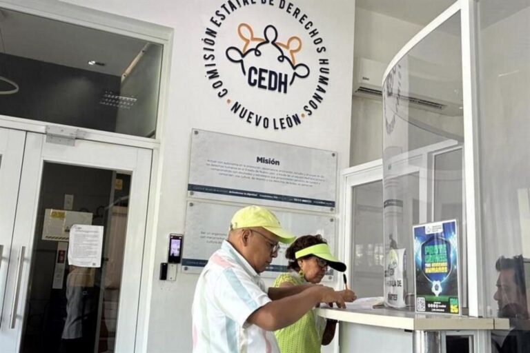 Usuarios demandan aumento tarifas Agua y Drenaje