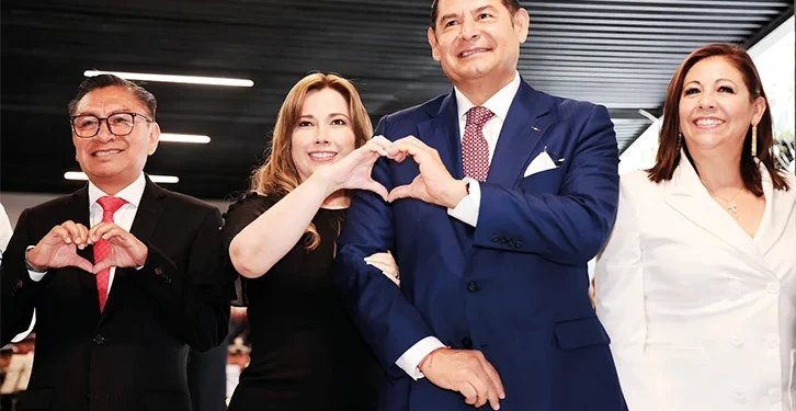 Alcaldes de Puebla en reunión sobre reelección.