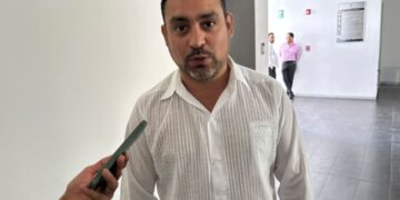 Reunión de legisladores discutiendo reforma judicial en Querétaro