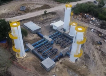 Construcción del acueducto del Río Pánuco en Nuevo León.