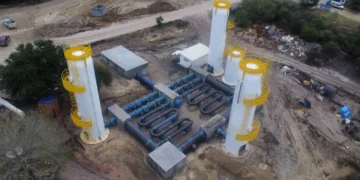 Construcción del acueducto del Río Pánuco en Nuevo León.