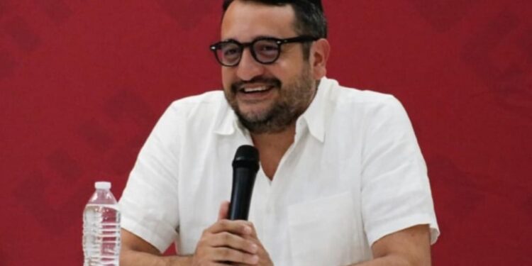 Visa retirada a Andy López Beltrán por razones políticas