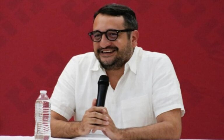 Visa retirada a Andy López Beltrán por razones políticas