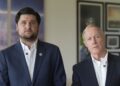 Ivar Sisniega y Francisco Iturbide hablando sobre el futbol mexicano.