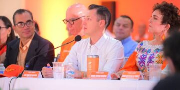 Luis Donaldo Colosio Riojas en la sesión estatal de Movimiento Ciudadano en Hermosillo.