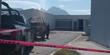 Lugar donde ocurrió el accidente en la plaza comercial de Juárez, Nuevo León