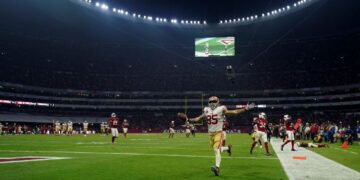 Juego NFL entre San Francisco 49ers y Minnesota Vikings en el Estadio Banorte