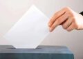 Reunión de líderes de partidos políticos en un contexto electoral