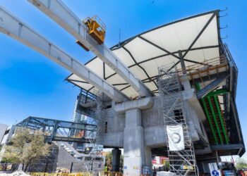 Obras de las Líneas 4 y 6 del Metro de Monterrey en construcción.