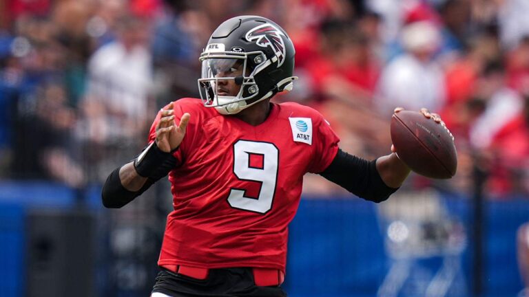 Michael Penix Jr. regresa a entrenamientos completos con Falcons
