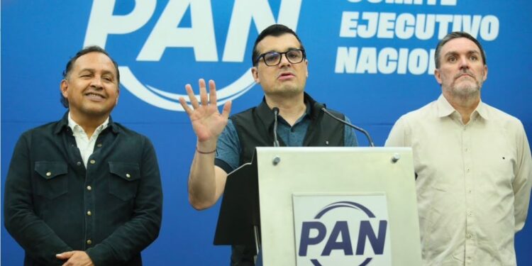 Logo del PAN y PRI en una mesa de negociaciones políticas