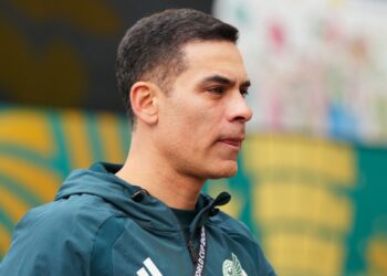 Rafael Márquez dirigiendo a la selección mexicana