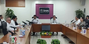 Reunión del Consejo General del IEES sobre financiamiento público para partidos políticos.