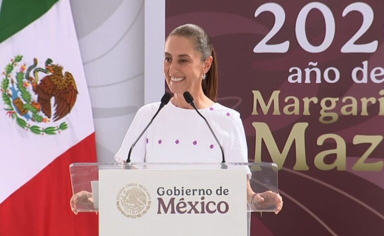 Claudia Sheinbaum durante un discurso en Monterrey