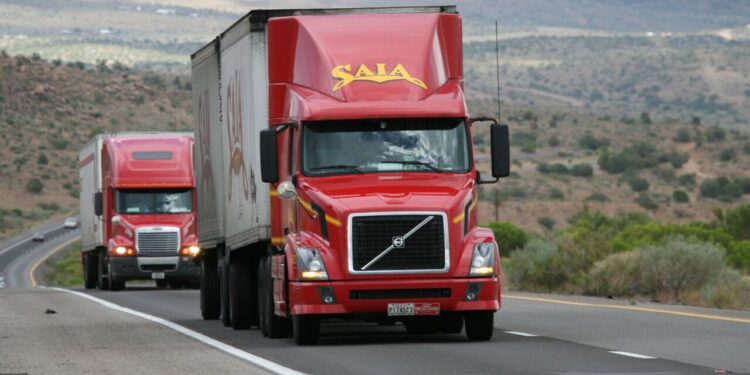 Denuncia de robos a transportistas por AMOTAC en Nuevo León