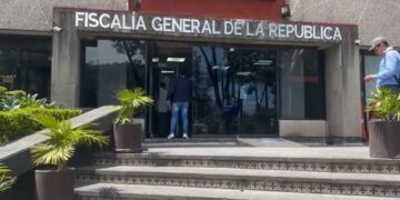 QUIROZ PIDE QUE FGR REVISE CELULAR DE CARLOS MANZO