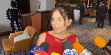 DIANA BOVIO ANHELA REGRESAR AL TEATRO EN MONTERREY CON HERNÁN GALINDO