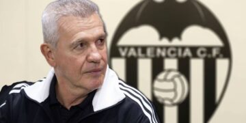 JAVIER AGUIRRE TOMA AL VALENCIA EN PLENA ZONA DE DESCENSO