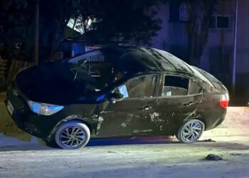 MENORES VOLCAN AUTO AL INTENTAR APRENDER A MANEJAR EN GUADALUPE