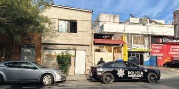 DETENEN A MUJER TRAS PRESUNTA AGRESIÓN CON CUCHILLO EN EL CENTRO DE MONTERREY