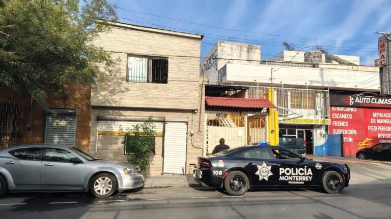 DETENEN A MUJER TRAS PRESUNTA AGRESIÓN CON CUCHILLO EN EL CENTRO DE MONTERREY