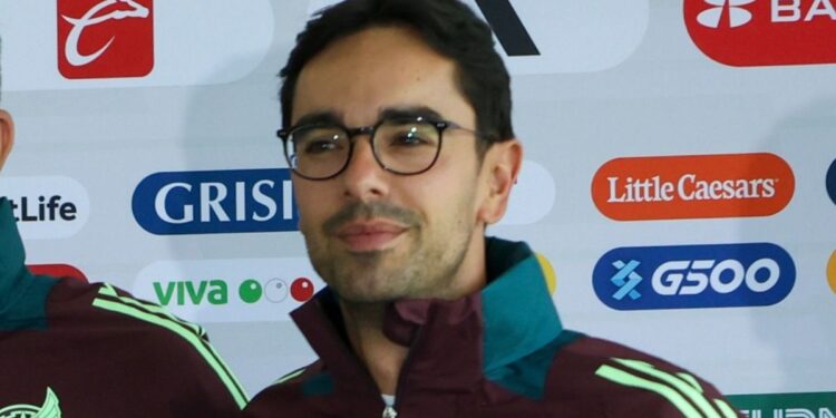 POL LORENTE DEJA LA PREPARACIÓN FÍSICA DEL TRI; FMF BUSCA RELEVO