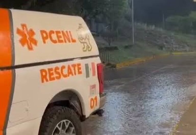 Primer frente frío deja 205.6 mm en Monterrey; Protección Civil reporta daños y dos hombres hallados en canales