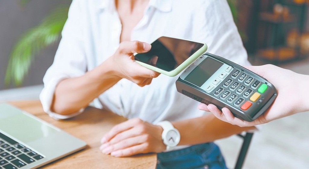 Senado aprueba Ley de Economía Digital que obliga a gobiernos a aceptar pagos digitales y da facultades a Hacienda