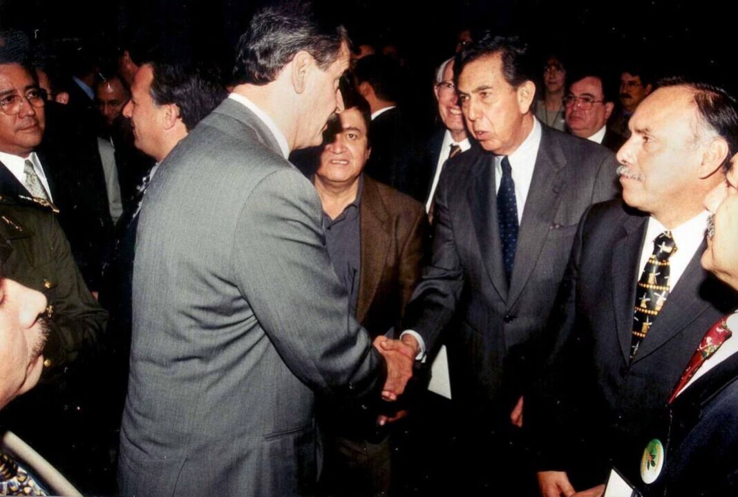 Fox recuerda negociaciones con Cuauhtémoc Cárdenas antes de 2000: ambos querían encabezar una alianza que no se concretó